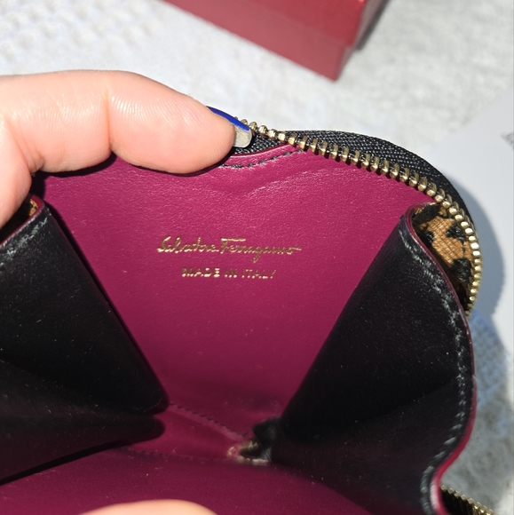 RARE Like New Salvatore Ferragamo Gancini Animal Print Leather Coin Purse - Picture 8 of 10